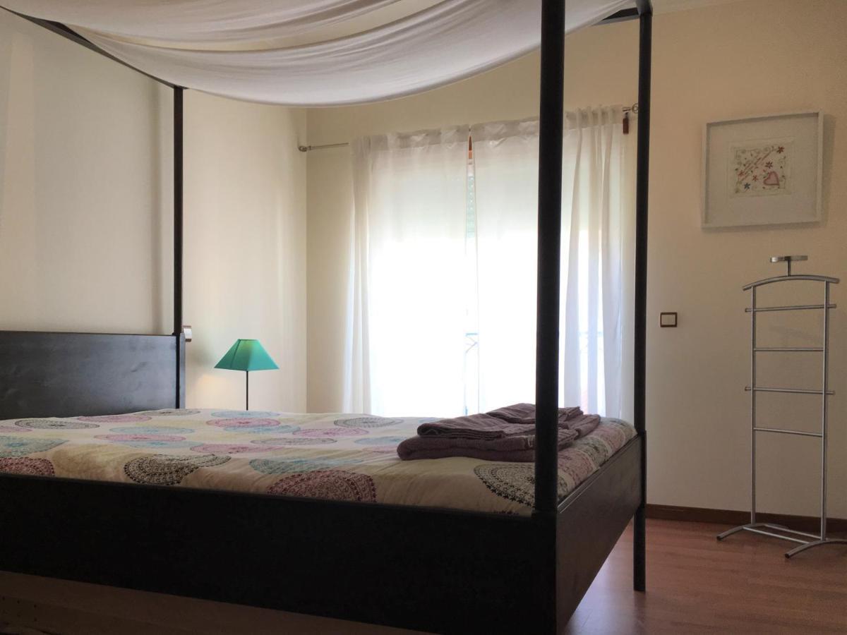 Апартаменты Casas Do Mar - S. Martinho Bay Сан-Мартинью-ду-Порту Экстерьер фото